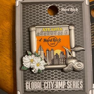 Hard Rock Cafe trading pin